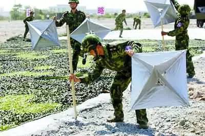 利用角反射器模拟假目标